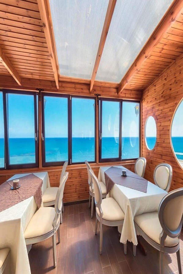 Restaurant - El Lago (Alcudia)