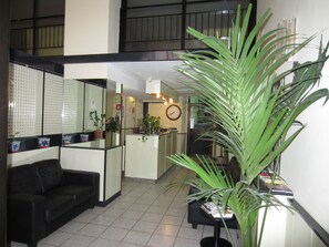 Reception - Hotel Europa (Sesto San Giovanni)