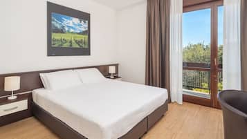 Superior Double Room | Minibar, in-room safe, desk, soundproofing