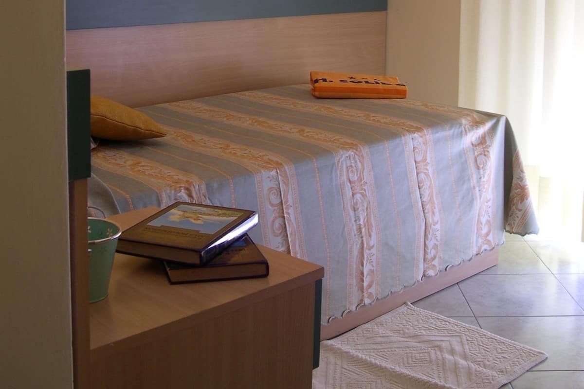 Habitación individual | Caja de seguridad en la habitación, escritorio, cunas y wifi gratis