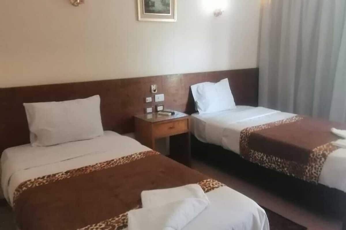 1 slaapkamer, een strijkplank/strijkijzer, gratis wifi, beddengoed