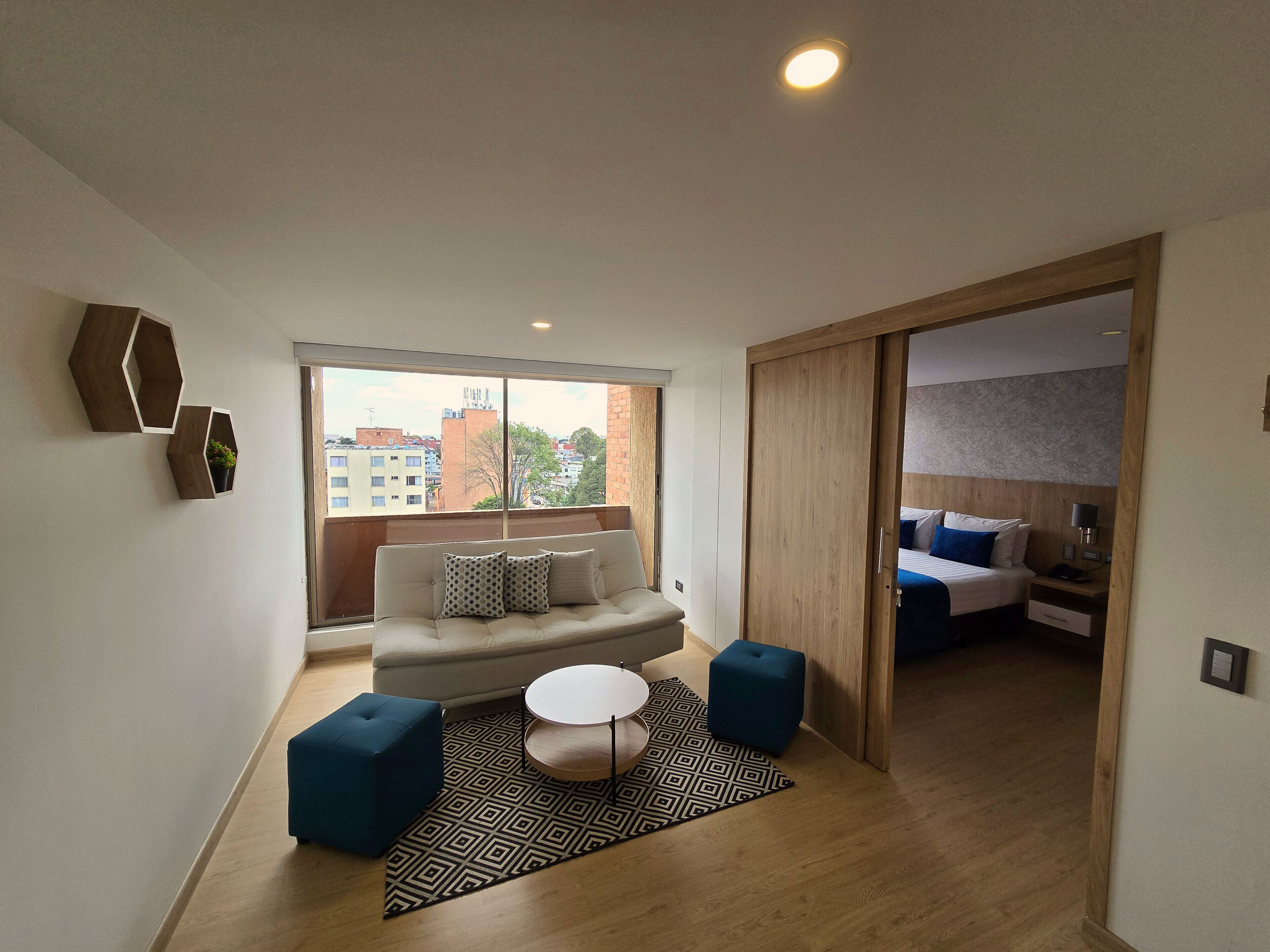 1 bedroom, down duvets, minibar, in-room safe