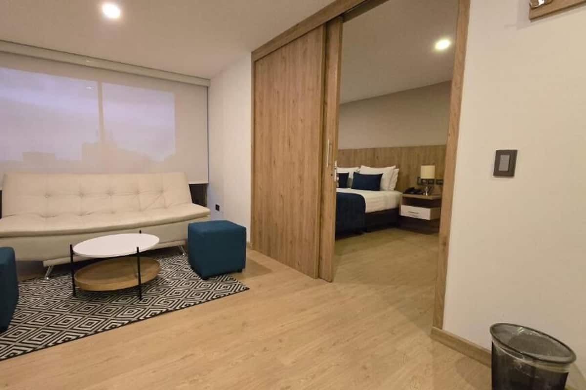 1 quarto, edredons de pluma, frigobar, cofres nos quartos