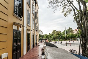 BBQ/picnic area - Hotel Virrey Park (Bogotá)
