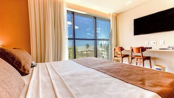 Deluxe Quadruple Room | Minibar, desk, free WiFi, bed sheets