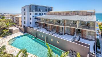 スタンダード アパートメント | 2 室のベッドルーム、客室ごとに異なる装飾、客室ごとに異なるインテリア、アイロン / アイロン台