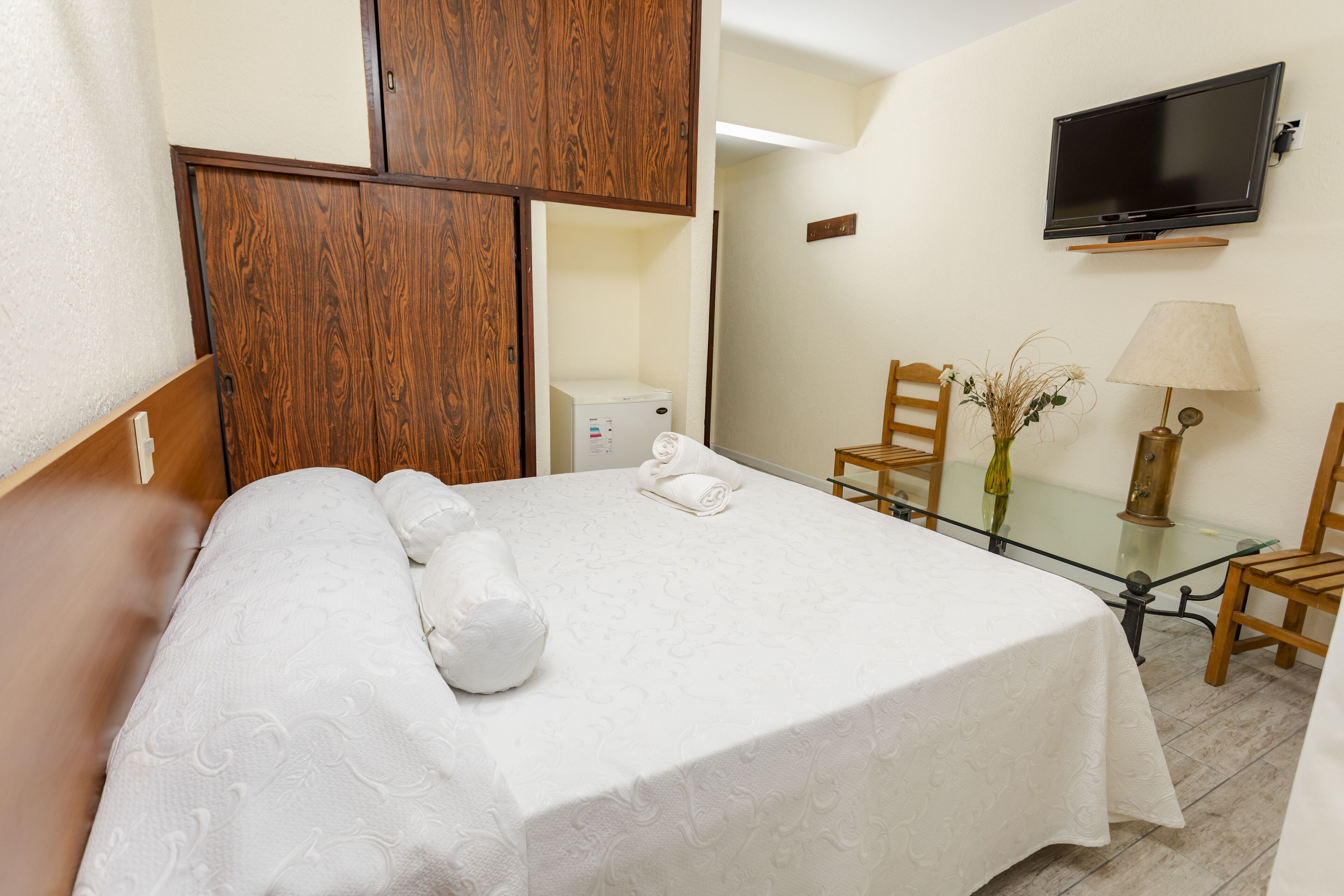 standard double room | 1 bedroom, memory-foam beds, minibar, in-room safe