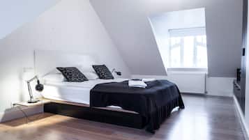 Penthouse, 2 Bedrooms | Free cribs/infant beds, free WiFi