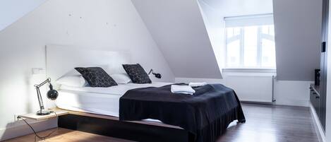 Penthouse, 2 chambres | Lits bébé (gratuits), Wi-Fi gratuit