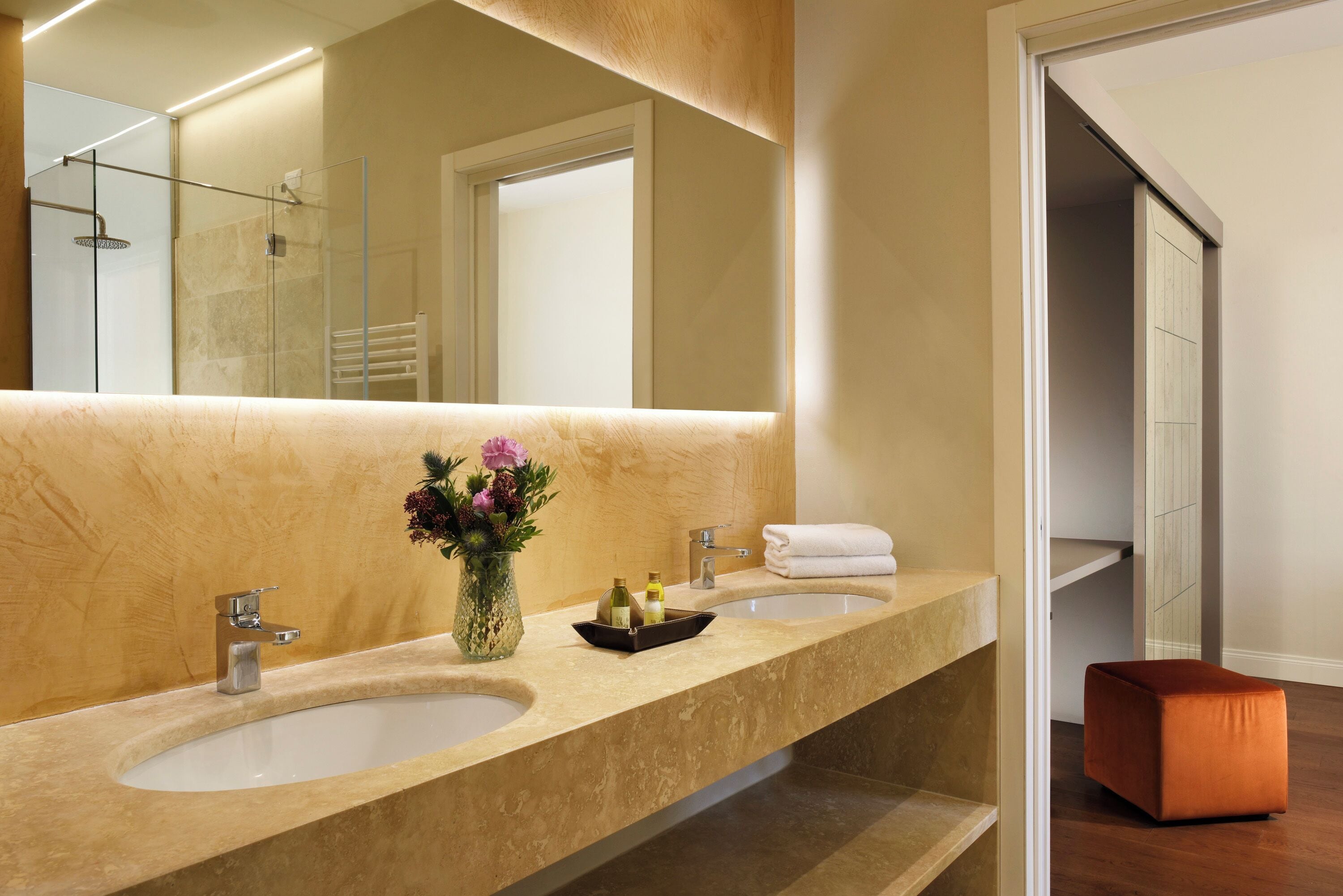 studio suite | bathroom | deep-soaking bathtub, free toiletries, hair dryer, bidet