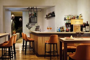 Dinner served - Villa Sabolini (Colle di Val d'Elsa)