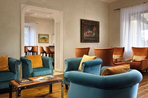 Dinner served, Italian cuisine - Villa Sabolini (Colle di Val d'Elsa)