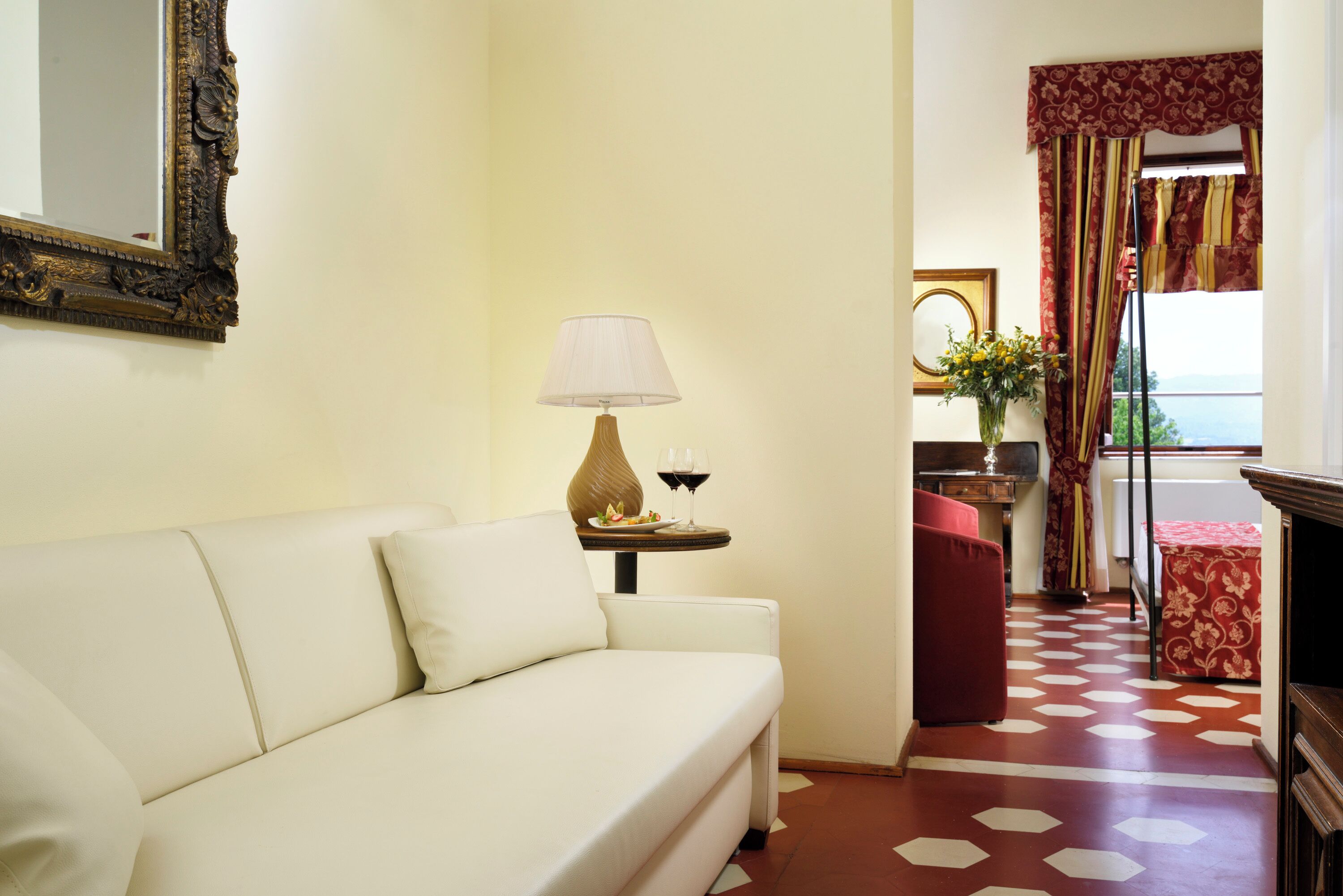 room, garden view (prestige) | living area | tv