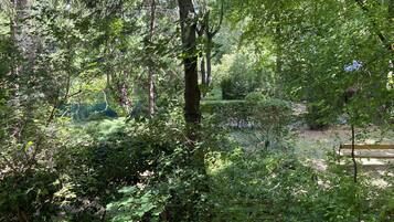 Comfort Apartment, 2 Bedrooms, Balcony, Garden View | Garden view
