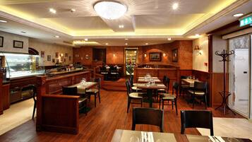 Daily buffet breakfast (EUR 16 per person)