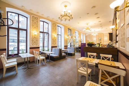 Café. Optima Dworzec Lviv