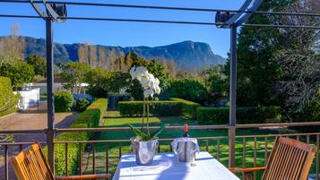 Luxury Double or Twin Room | Property grounds