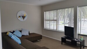 Familienapartment, 1 Schlafzimmer | Wohnbereich