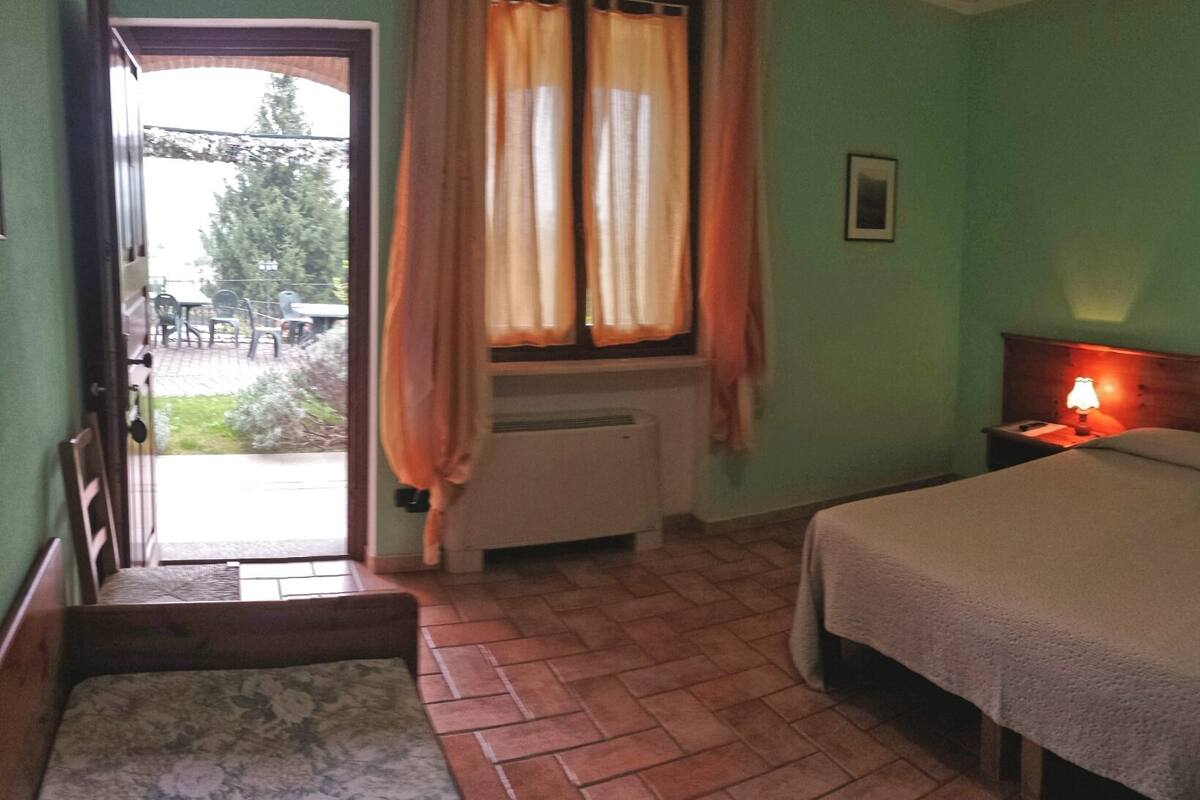 Soundproofing, cots/infant beds, rollaway beds, free WiFi