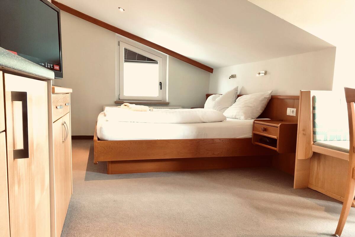 Studio, Balcony (DUETT) | 1 bedroom, hypo-allergenic bedding, in-room safe, soundproofing