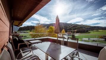 Apartment, 1 Bedroom, Balcony (QUARTETT) | Terrace/patio