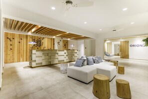 Sala de estar en el lobby