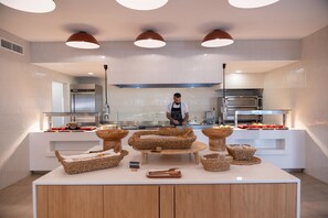 Breakfast, lunch and dinner served  - Orion Hotel Faliraki (Rhodes)