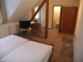 Desk, free cots/infant beds, free WiFi, individually furnished