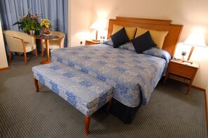 Habitación doble | Ropa de cama hipoalergénica y edredones de plumas