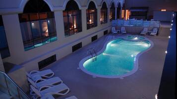 Outdoor pool, pool umbrellas