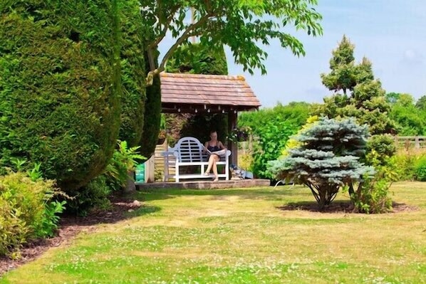 Garden - OYO Elmcroft Guest House (Epping)