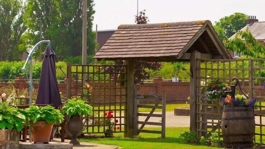 OYO Elmcroft Guest House