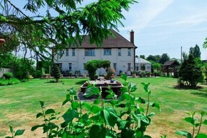 Exterior - Elmcroft Guest House (Epping)