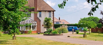 Elmcroft Guest House