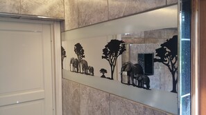 Appartement Confort | Salle de bain | Articles de toilette gratuits, sèche-cheveux