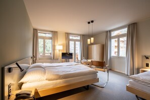 Kolmen hengen huone, parveke (forest view) | Näkymä huoneesta