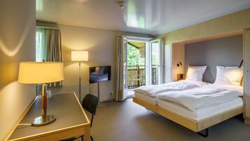 Classic Double or Twin Room (forest view)