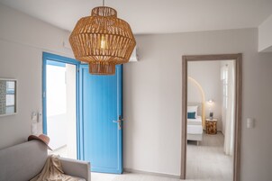 One Bedroom Apartment for 4 people | Soundproofing, free WiFi