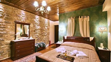 高級寢具、羽絨被、Select Comfort 床墊、房內夾萬