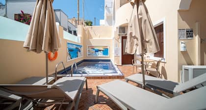 Antonia Apartments