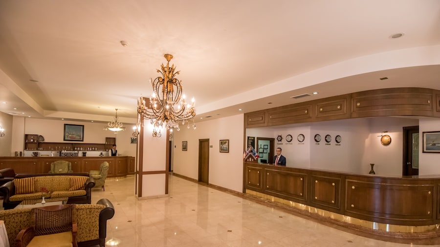 Usta Park Hotel