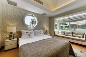 Minibar, in-room safe, desk, blackout curtains - ROBINSON NOBILIS - All Inclusive (Serik)