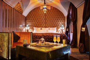 Suite – junior | Sengetøy av topp kvalitet, minibar og safe på rommet