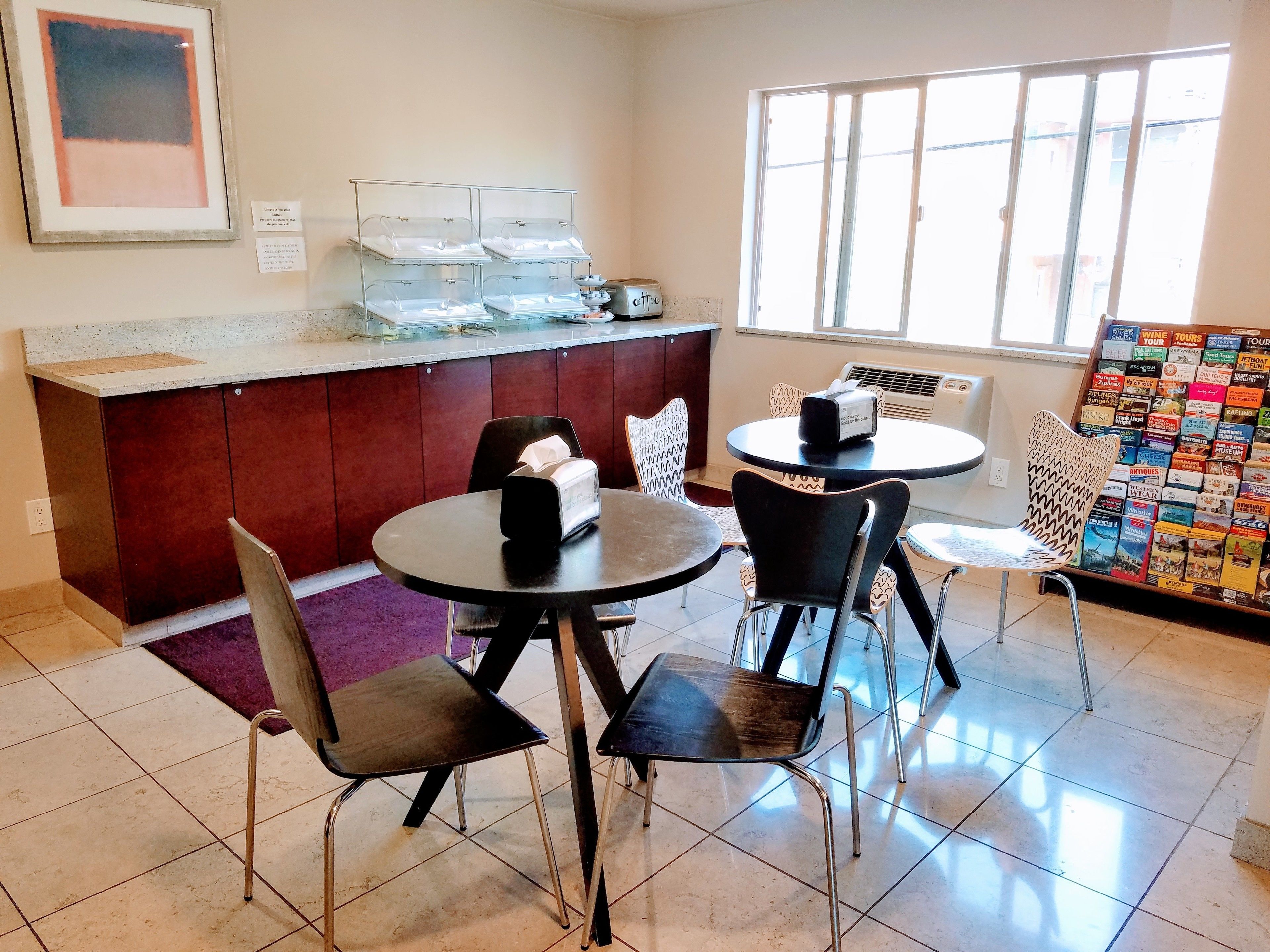 Photo - Aladdin Inn and Suites