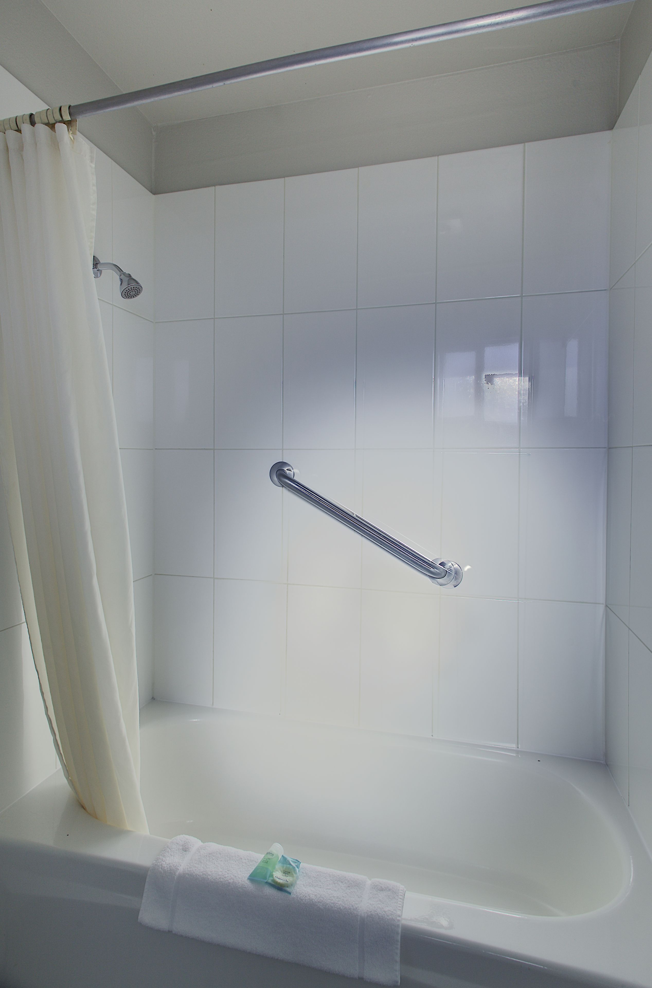 Photo - Aladdin Inn and Suites