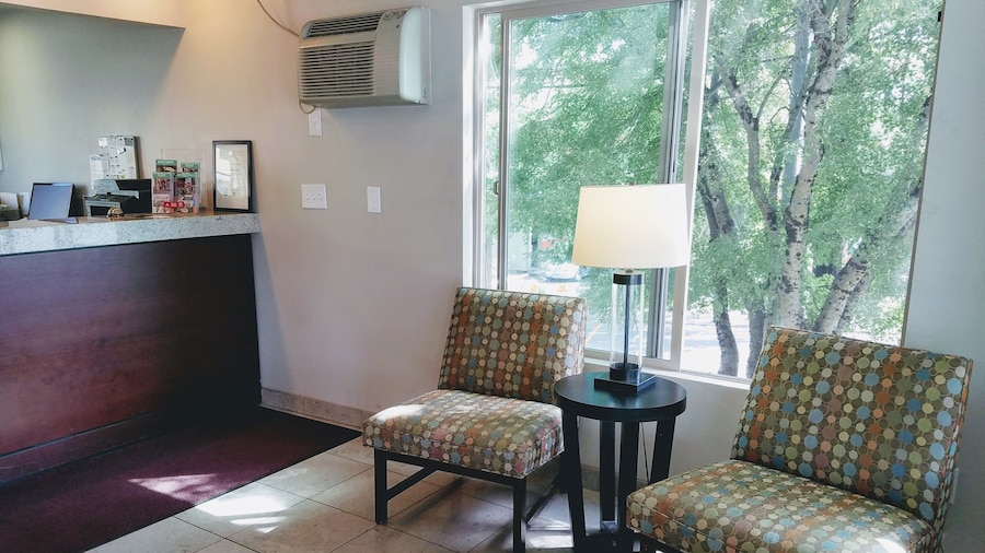 Aladdin Inn & Suites