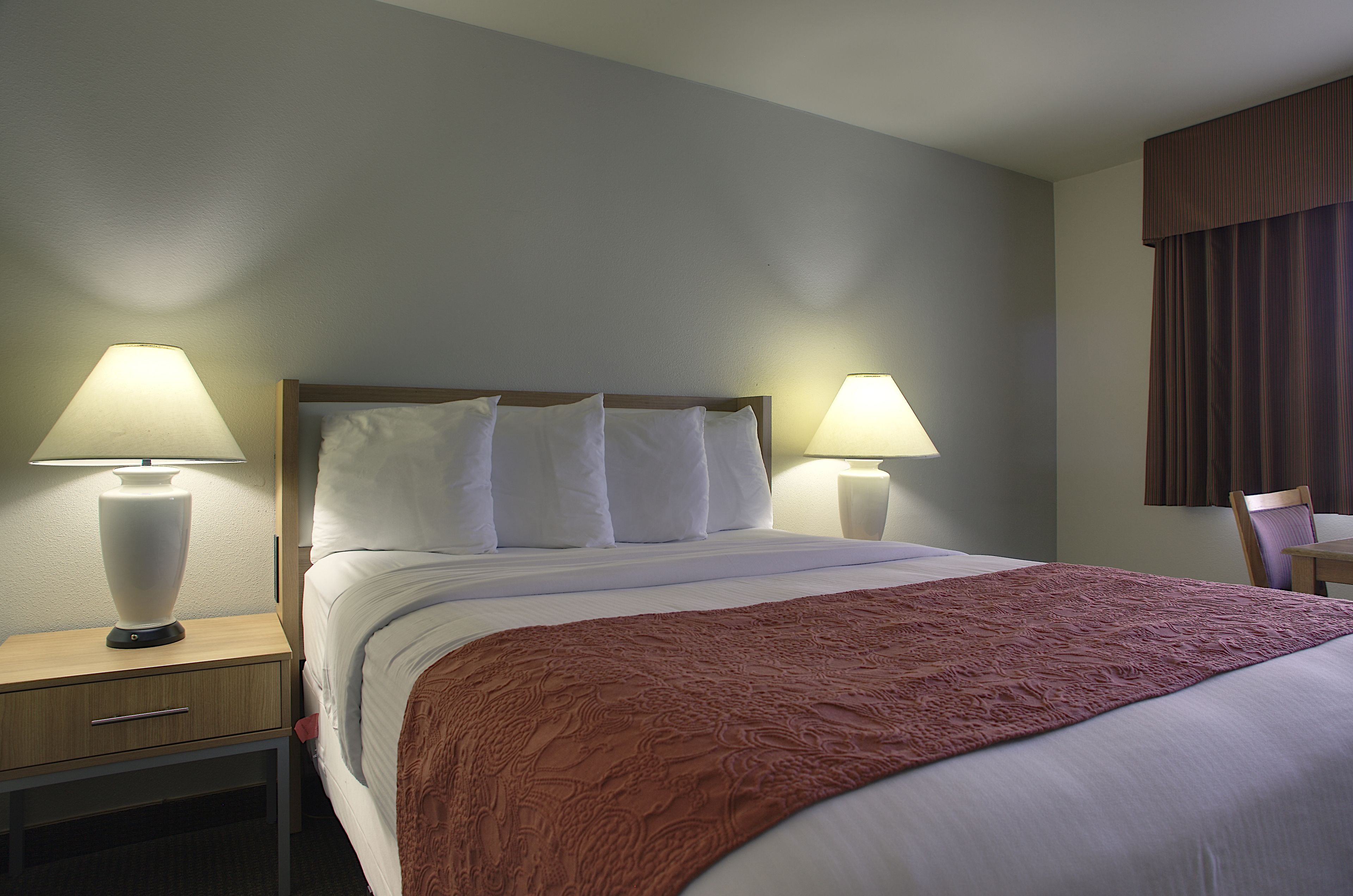 Photo - Aladdin Inn and Suites