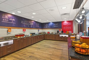 Desayuno buffet incluido todos los días 