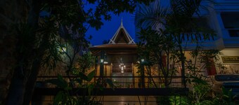 Mekong Angkor Palace Hotel