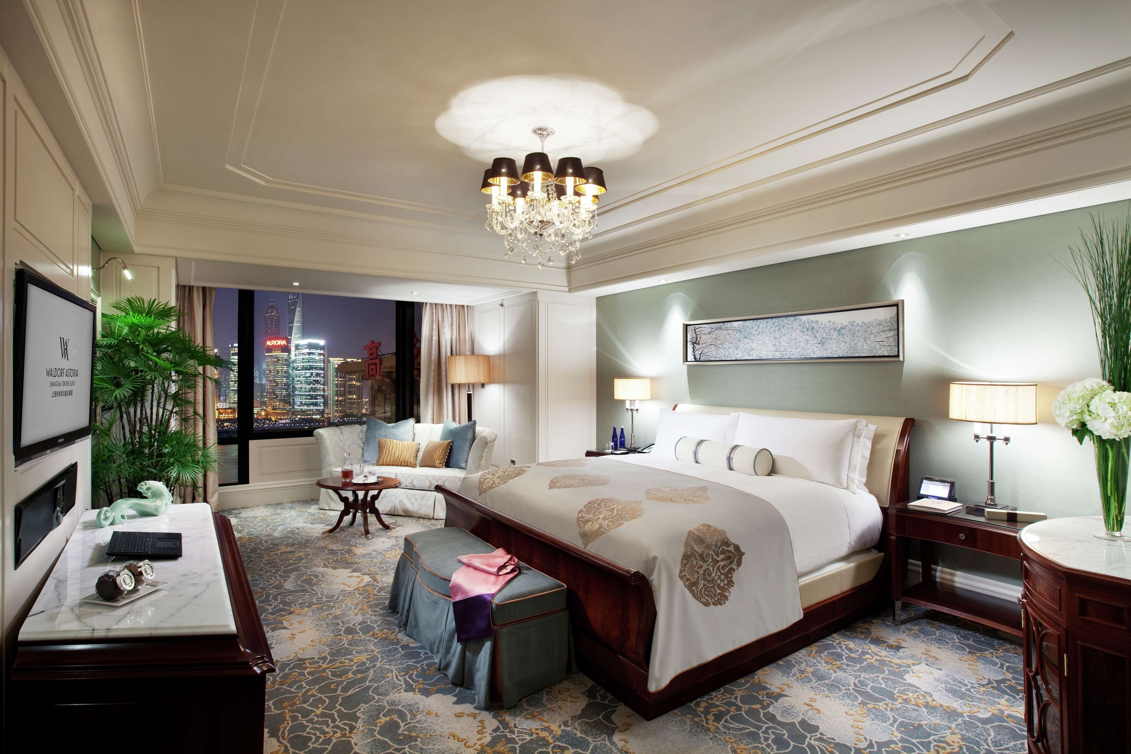 King Luxury Panorama River View Suite | Premium bedding, pillowtop beds, minibar, in-room safe